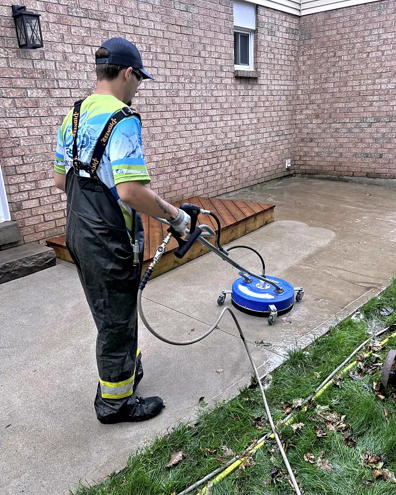 Residential soft washing in Durham Region
