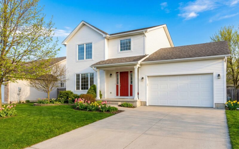 Getting Your Home Photo-Ready: Exterior Cleaning Before You Sell